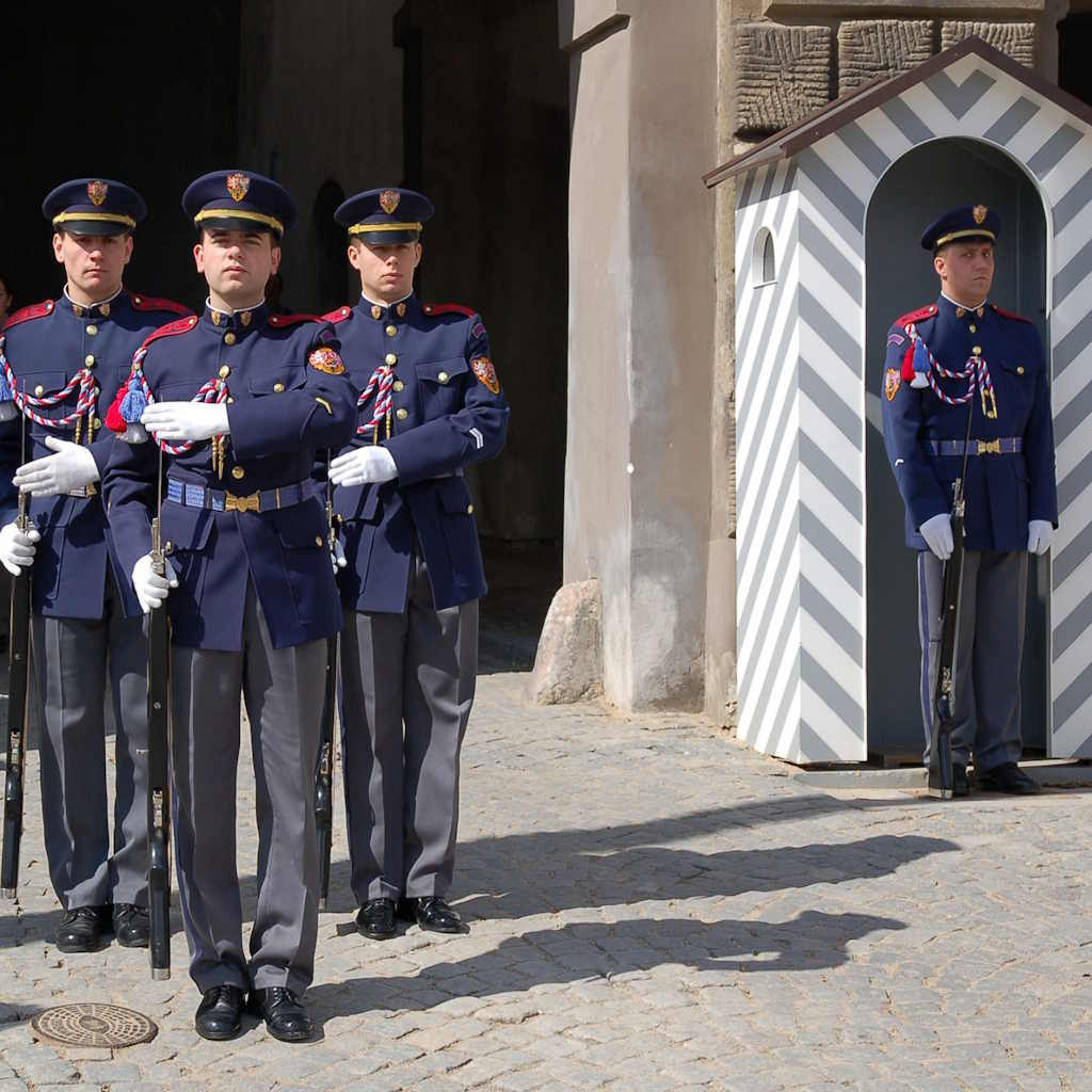 Tours R Us - Castle to Clock - Image 030