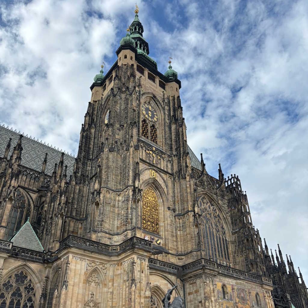 Tours R Us - Castle to Clock - Image 040