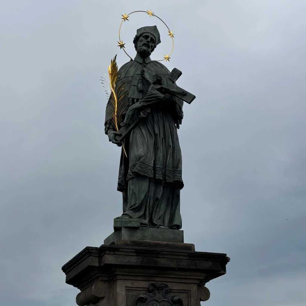 Tours R Us - Castle to Clock - Image 100