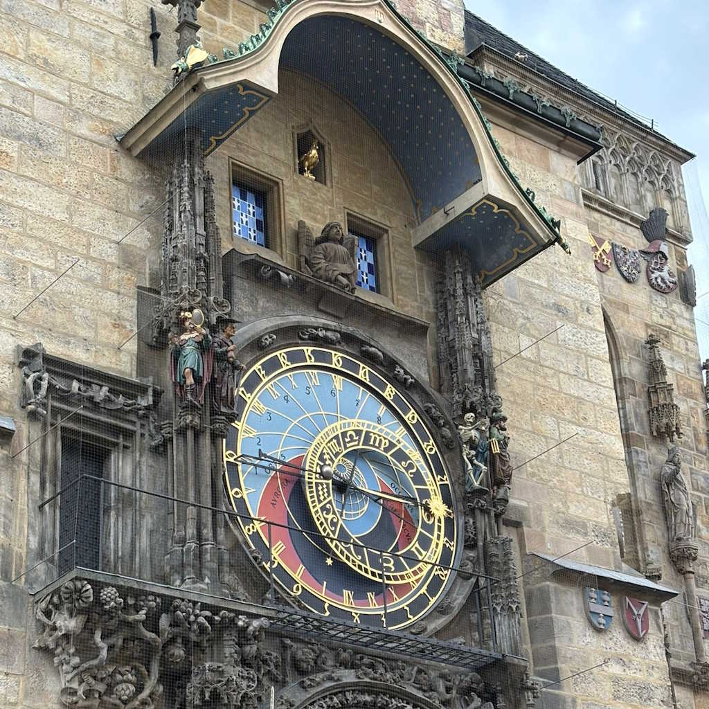 Tours R Us - Castle to Clock - Image 110