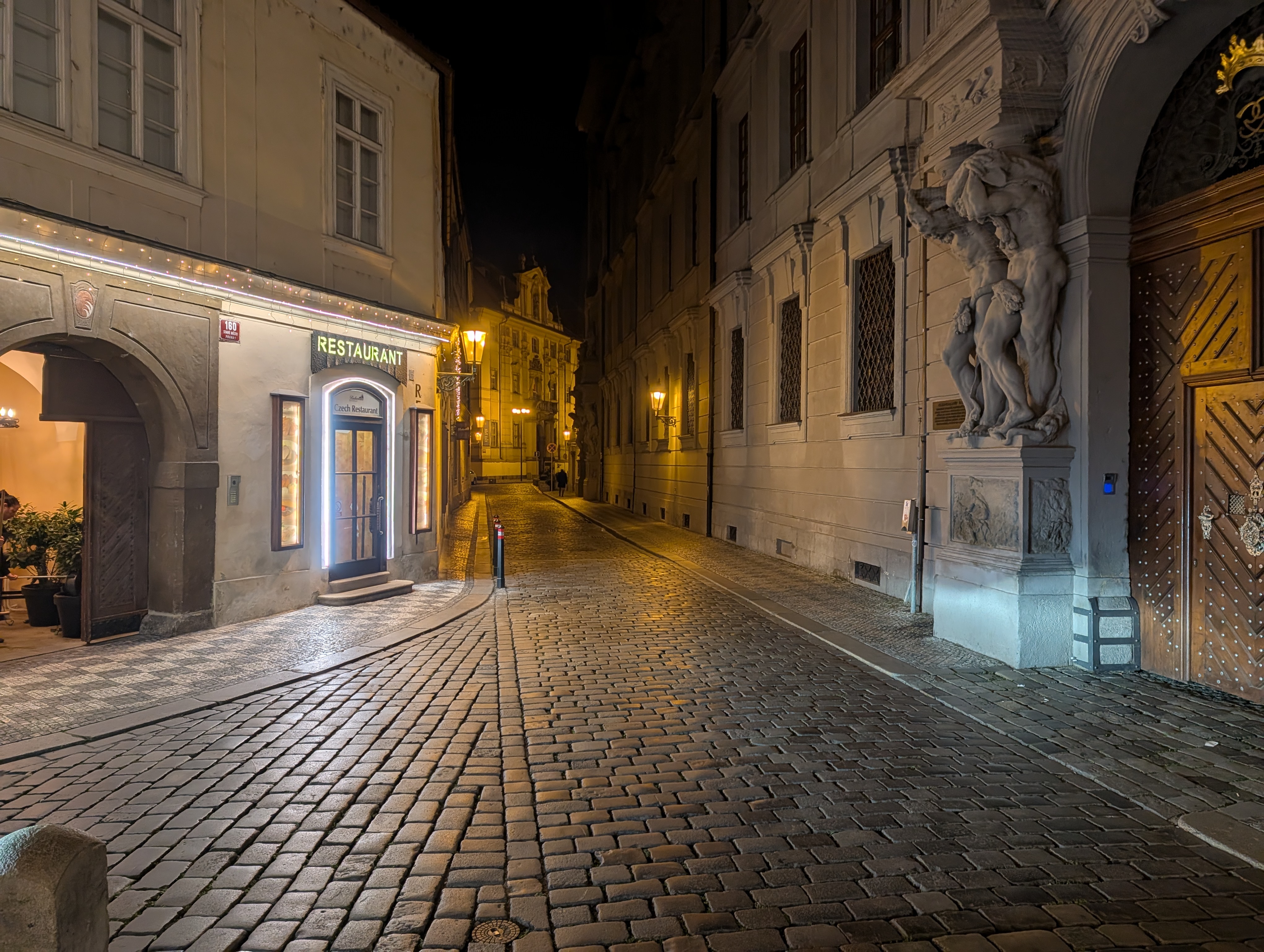 Tours R Us - Prague by Night - Image 240