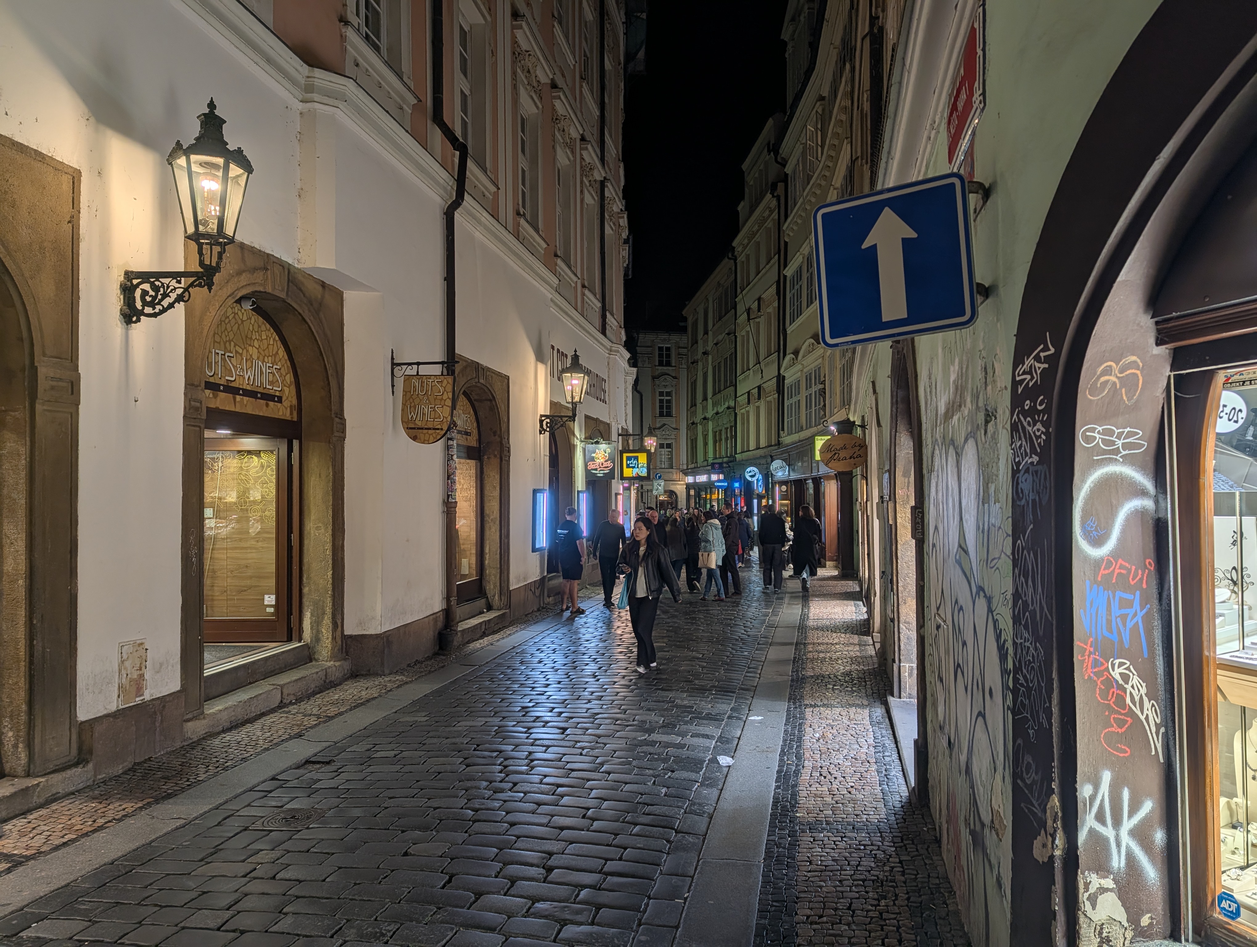 Tours R Us - Prague by Night - Image 250